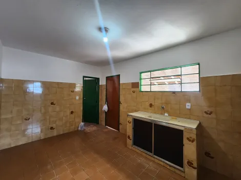 Alugar Casa / Padr&atilde;o em S&atilde;o Jos&eacute; do Rio Preto R$ 1.300,00 - Foto 4