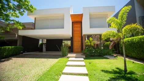 Casa / Condom&iacute;nio em S&atilde;o Jos&eacute; do Rio Preto 