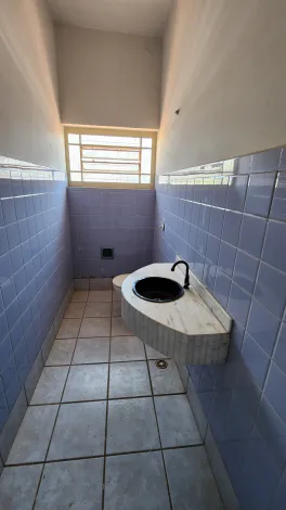Alugar Comercial / Casa Comercial em S&atilde;o Jos&eacute; do Rio Preto R$ 3.700,00 - Foto 4