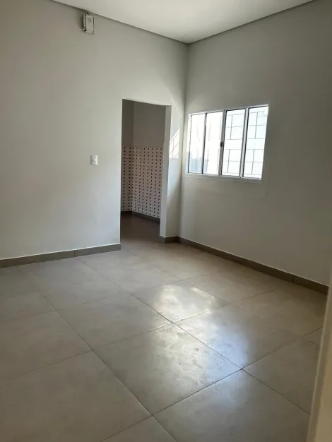 Alugar Casa / Padr&atilde;o em Monte Apraz&iacute;vel R$ 700,00 - Foto 3