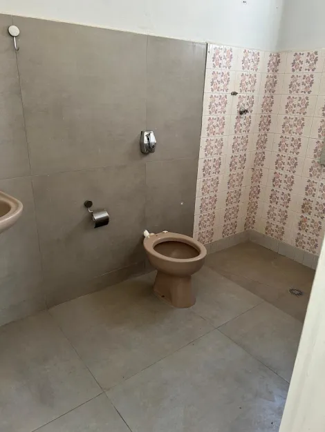 Alugar Casa / Padr&atilde;o em Monte Apraz&iacute;vel R$ 700,00 - Foto 4