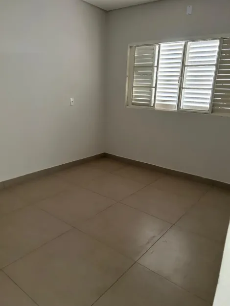Alugar Casa / Padr&atilde;o em Monte Apraz&iacute;vel R$ 700,00 - Foto 5