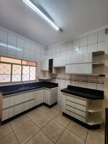 Alugar Casa / Padr&atilde;o em S&atilde;o Jos&eacute; do Rio Preto R$ 2.500,00 - Foto 5