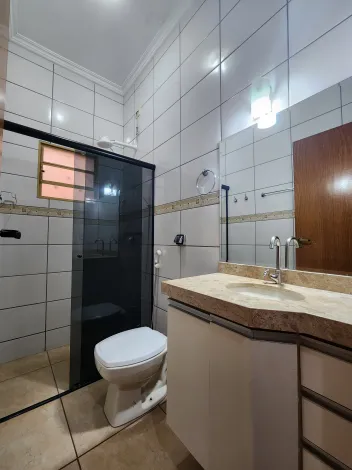 Alugar Casa / Padr&atilde;o em S&atilde;o Jos&eacute; do Rio Preto R$ 2.500,00 - Foto 12