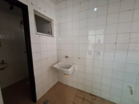 Alugar Apartamento / Padr&atilde;o em S&atilde;o Jos&eacute; do Rio Preto R$ 900,00 - Foto 4