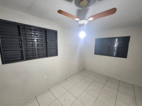 Alugar Casa / Padr&atilde;o em S&atilde;o Jos&eacute; do Rio Preto R$ 1.000,00 - Foto 3