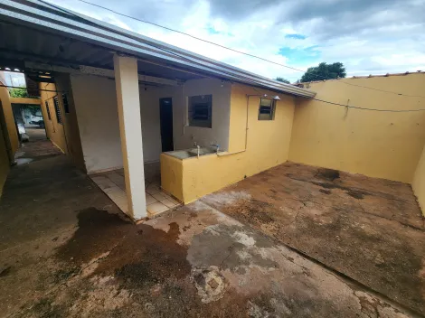 Alugar Casa / Padr&atilde;o em S&atilde;o Jos&eacute; do Rio Preto R$ 1.000,00 - Foto 13