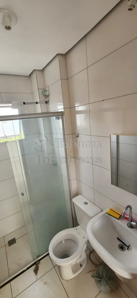 Alugar Apartamento / Padr&atilde;o em S&atilde;o Jos&eacute; do Rio Preto R$ 950,00 - Foto 8
