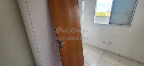 Alugar Apartamento / Padr&atilde;o em S&atilde;o Jos&eacute; do Rio Preto R$ 950,00 - Foto 6