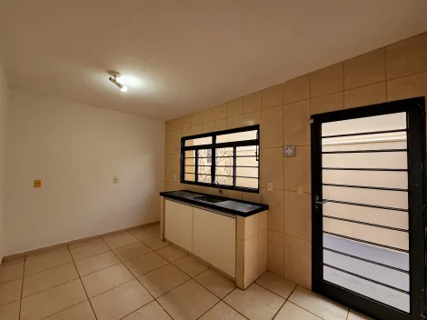 Alugar Casa / Padr&atilde;o em S&atilde;o Jos&eacute; do Rio Preto R$ 2.000,00 - Foto 4