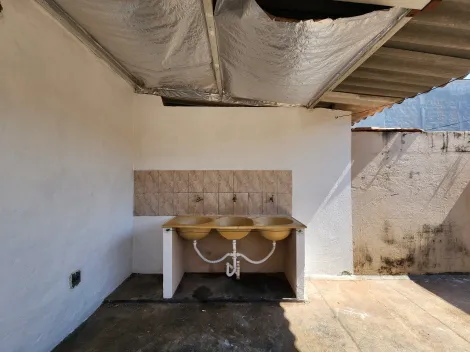 Alugar Casa / Padr&atilde;o em S&atilde;o Jos&eacute; do Rio Preto R$ 1.400,00 - Foto 13