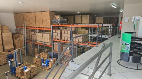 Alugar Comercial / Pr&eacute;dio Inteiro em S&atilde;o Jos&eacute; do Rio Preto R$ 3.800,00 - Foto 7