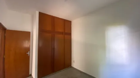 Alugar Casa / Padr&atilde;o em S&atilde;o Jos&eacute; do Rio Preto R$ 2.500,00 - Foto 5