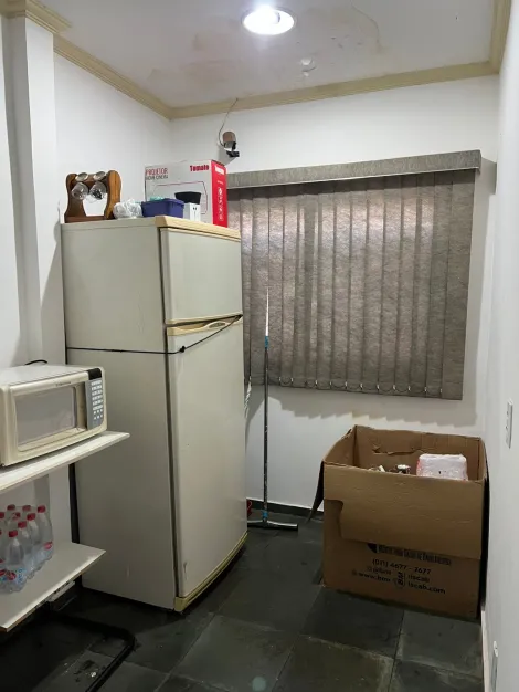 Alugar Comercial / Sal&atilde;o em S&atilde;o Jos&eacute; do Rio Preto R$ 1.500,00 - Foto 4