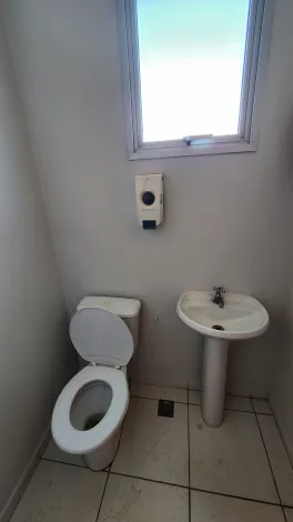 Alugar Comercial / Sala em S&atilde;o Jos&eacute; do Rio Preto R$ 1.300,00 - Foto 8