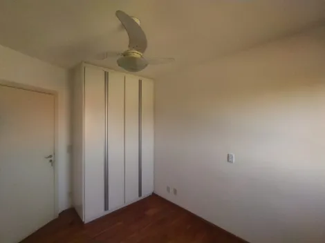 Alugar Casa / Condom&iacute;nio em S&atilde;o Jos&eacute; do Rio Preto R$ 1.900,00 - Foto 9