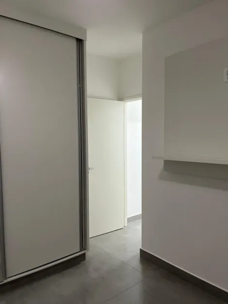 Alugar Apartamento / Padr&atilde;o em S&atilde;o Jos&eacute; do Rio Preto R$ 2.500,00 - Foto 13