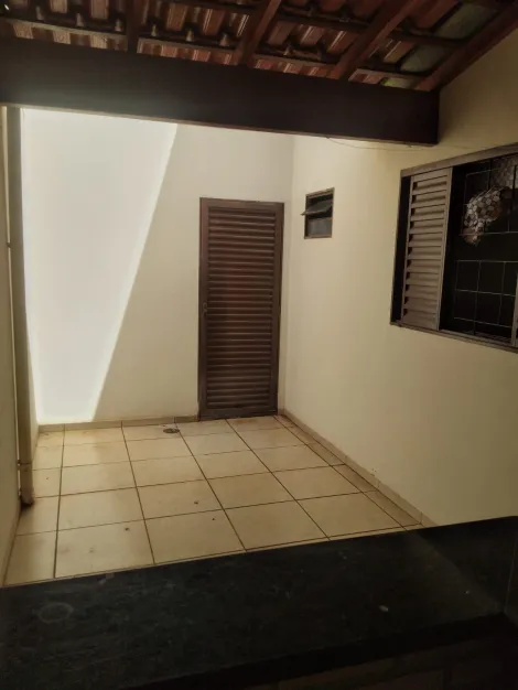 Alugar Casa / Padr&atilde;o em S&atilde;o Jos&eacute; do Rio Preto R$ 1.300,00 - Foto 7