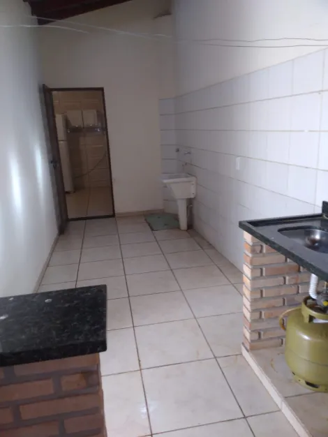 Alugar Casa / Padr&atilde;o em S&atilde;o Jos&eacute; do Rio Preto R$ 1.300,00 - Foto 9