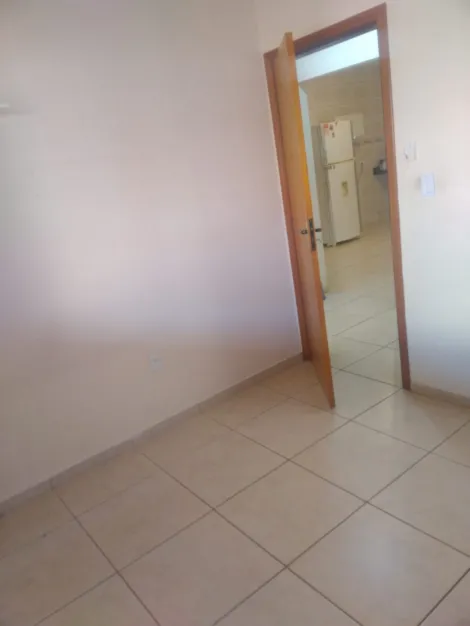 Alugar Casa / Padr&atilde;o em S&atilde;o Jos&eacute; do Rio Preto R$ 1.300,00 - Foto 15