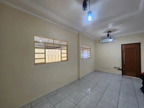 Alugar Casa / Padr&atilde;o em S&atilde;o Jos&eacute; do Rio Preto R$ 1.500,00 - Foto 3
