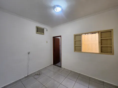Alugar Casa / Padr&atilde;o em S&atilde;o Jos&eacute; do Rio Preto R$ 1.500,00 - Foto 6