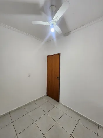 Alugar Casa / Padr&atilde;o em S&atilde;o Jos&eacute; do Rio Preto R$ 1.500,00 - Foto 13