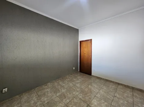 Alugar Casa / Padr&atilde;o em S&atilde;o Jos&eacute; do Rio Preto R$ 2.000,00 - Foto 2