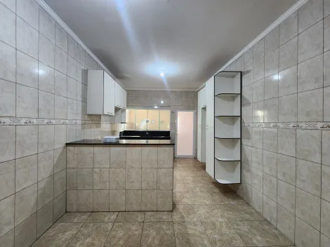 Alugar Casa / Padr&atilde;o em S&atilde;o Jos&eacute; do Rio Preto R$ 2.000,00 - Foto 4