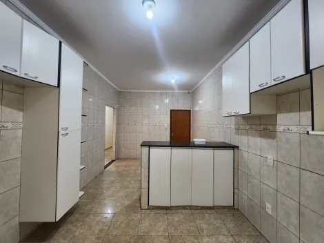 Alugar Casa / Padr&atilde;o em S&atilde;o Jos&eacute; do Rio Preto R$ 2.000,00 - Foto 6
