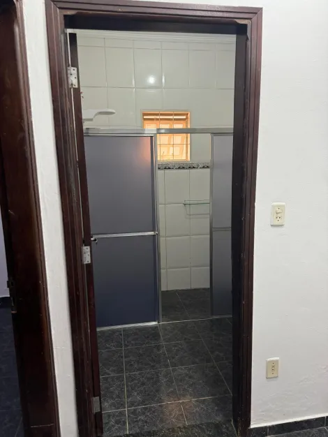Alugar Casa / Padr&atilde;o em S&atilde;o Jos&eacute; do Rio Preto R$ 1.900,00 - Foto 8