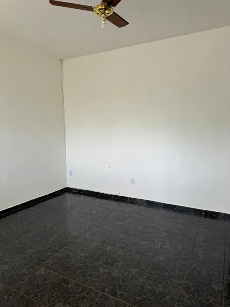 Alugar Casa / Padr&atilde;o em S&atilde;o Jos&eacute; do Rio Preto R$ 1.900,00 - Foto 5