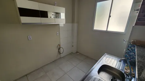 Alugar Apartamento / Padr&atilde;o em S&atilde;o Jos&eacute; do Rio Preto R$ 750,00 - Foto 4