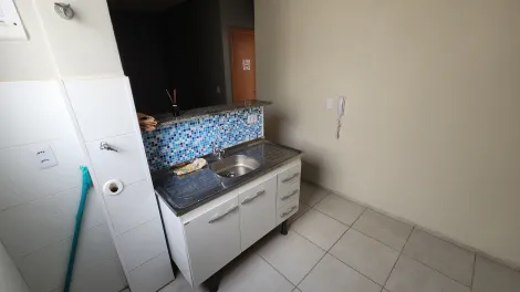 Alugar Apartamento / Padr&atilde;o em S&atilde;o Jos&eacute; do Rio Preto R$ 750,00 - Foto 10