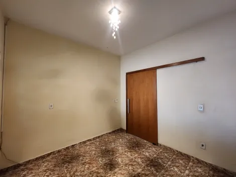 Alugar Casa / Padr&atilde;o em S&atilde;o Jos&eacute; do Rio Preto R$ 1.500,00 - Foto 4
