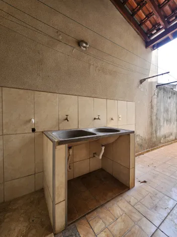 Alugar Casa / Padr&atilde;o em S&atilde;o Jos&eacute; do Rio Preto R$ 1.500,00 - Foto 19