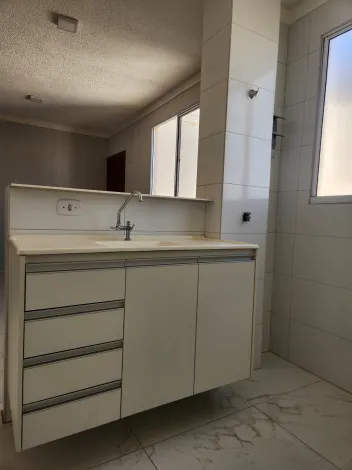 Alugar Apartamento / Padr&atilde;o em S&atilde;o Jos&eacute; do Rio Preto R$ 950,00 - Foto 4