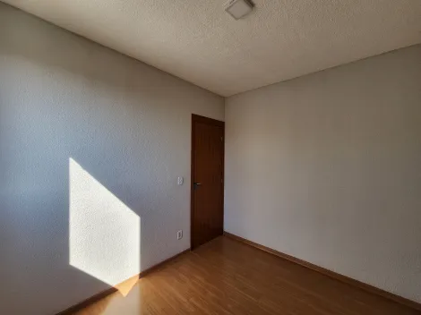 Alugar Apartamento / Padr&atilde;o em S&atilde;o Jos&eacute; do Rio Preto R$ 950,00 - Foto 9