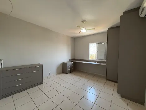 Alugar Apartamento / Cobertura em S&atilde;o Jos&eacute; do Rio Preto R$ 2.800,00 - Foto 13
