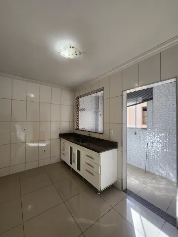 Alugar Apartamento / Padr&atilde;o em S&atilde;o Jos&eacute; do Rio Preto R$ 1.100,00 - Foto 3