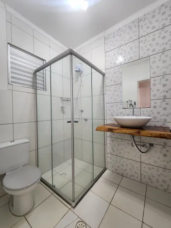 Alugar Apartamento / Padr&atilde;o em S&atilde;o Jos&eacute; do Rio Preto R$ 950,00 - Foto 6