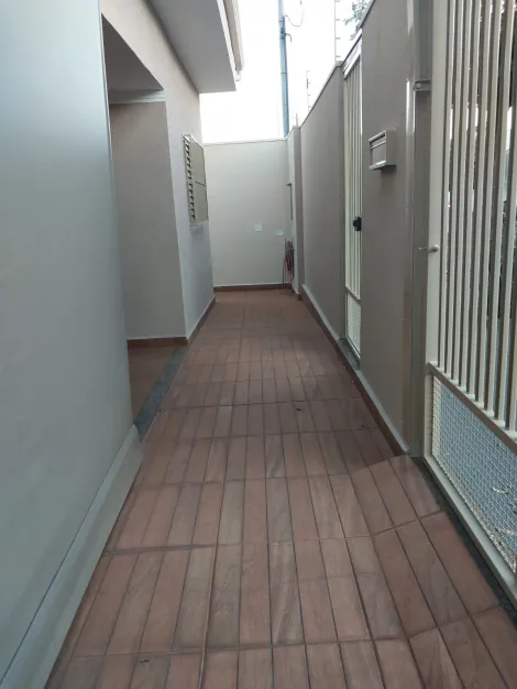 Comprar Casa / Padr&atilde;o em Fernand&oacute;polis R$ 450.000,00 - Foto 3