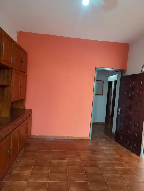 Alugar Casa / Padr&atilde;o em S&atilde;o Jos&eacute; do Rio Preto R$ 1.800,00 - Foto 4