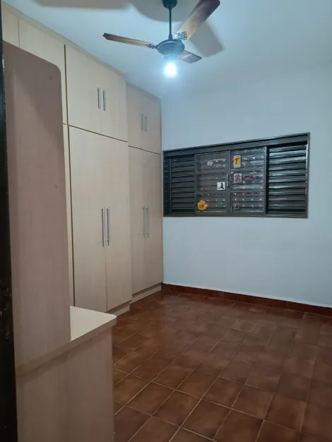 Alugar Casa / Padr&atilde;o em S&atilde;o Jos&eacute; do Rio Preto R$ 1.800,00 - Foto 6