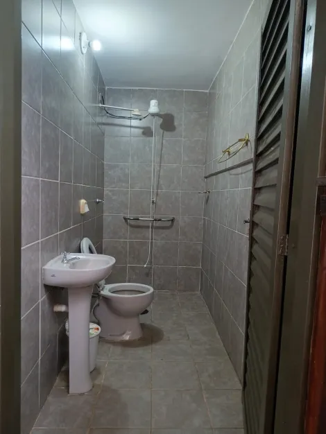 Alugar Casa / Padr&atilde;o em S&atilde;o Jos&eacute; do Rio Preto R$ 1.800,00 - Foto 17