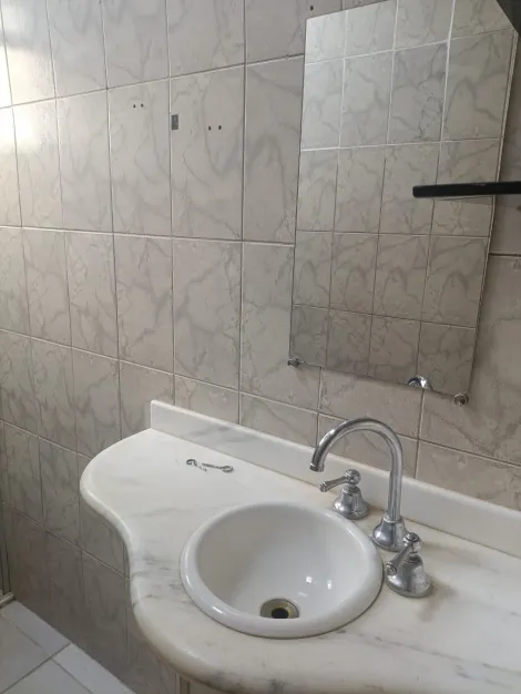 Alugar Apartamento / Padr&atilde;o em S&atilde;o Jos&eacute; do Rio Preto R$ 950,00 - Foto 13