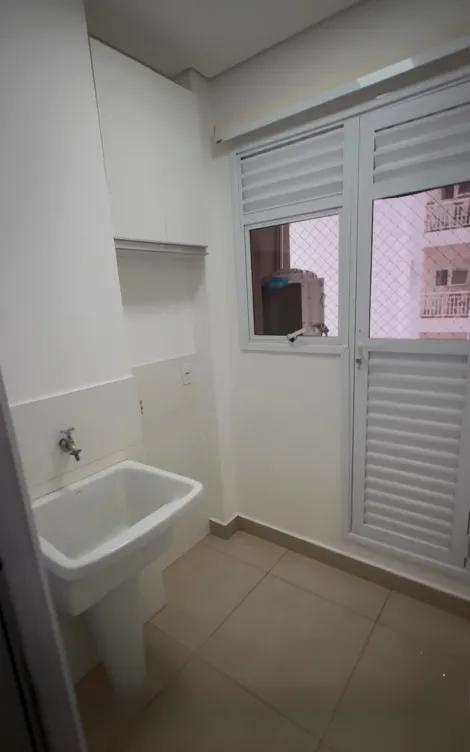 Alugar Apartamento / Padr&atilde;o em S&atilde;o Jos&eacute; do Rio Preto R$ 2.400,00 - Foto 13