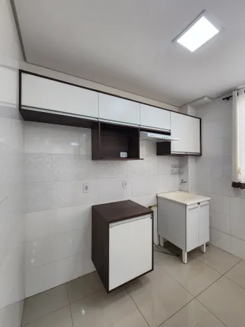 Alugar Apartamento / Padr&atilde;o em S&atilde;o Jos&eacute; do Rio Preto R$ 1.000,00 - Foto 3