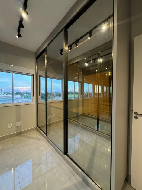Alugar Apartamento / Padr&atilde;o em S&atilde;o Jos&eacute; do Rio Preto R$ 2.600,00 - Foto 2