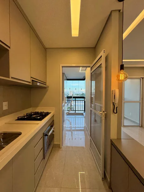 Alugar Apartamento / Padr&atilde;o em S&atilde;o Jos&eacute; do Rio Preto R$ 2.600,00 - Foto 3